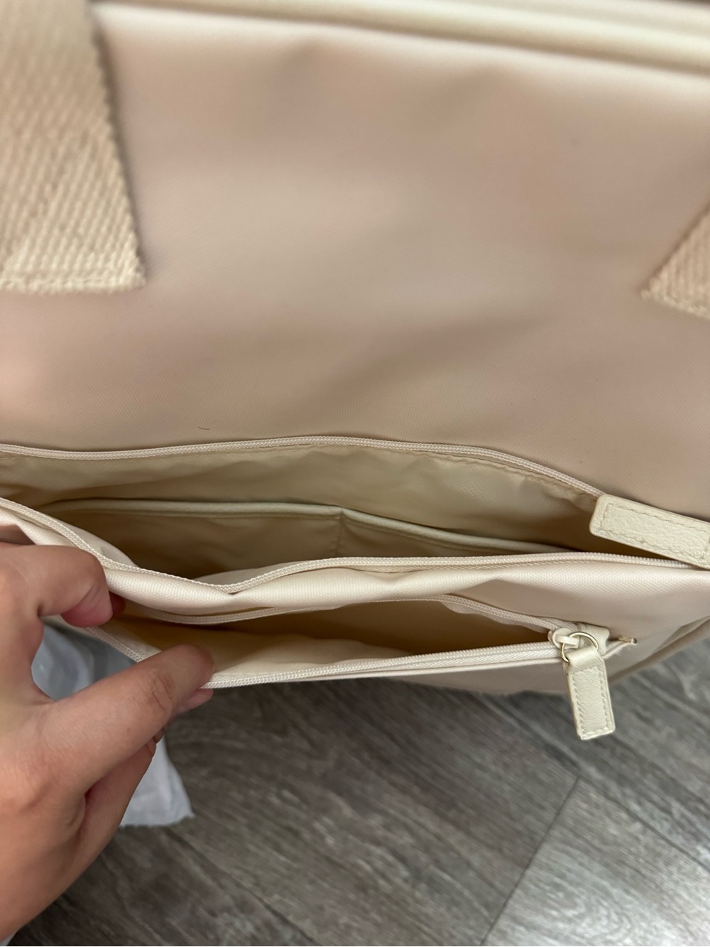 BEIS Cream Laptop Backpack with Front Pocket and Gold Logo - Picture 3 of 9